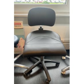 Labmaster stol Move SHOWROOM